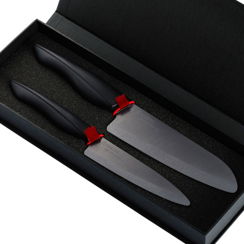 https://cdn11.bigcommerce.com/s-59xg43cj3a/images/stencil/500x659/products/10815/14237/0001418_innovation-black-2-piece-ceramic-knife-set-black-6-chefs-and-45-utility-knife__06545.1628109355.jpg?c=1