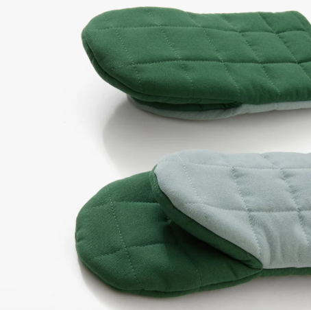 Hedley & Bennett Oven Mitts - Set of 2 in Shiso Green