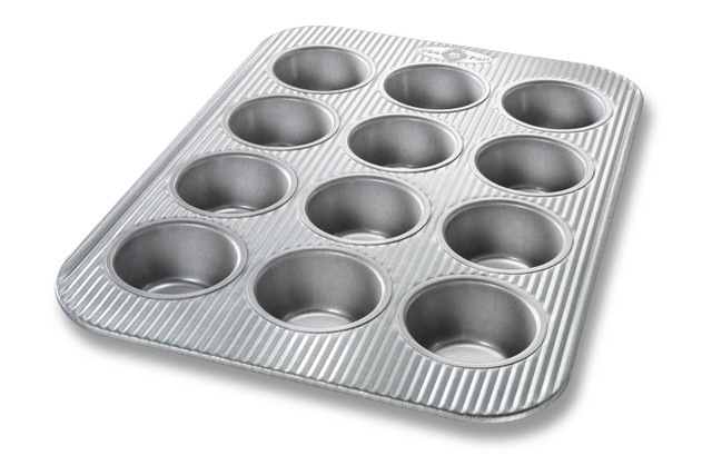 Trudeau Structured Silicone Muffin Pan, 12 Cup, Grey/Mint