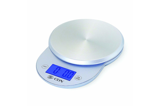 How to Tare a Kitchen Scale - Fundamental Skills