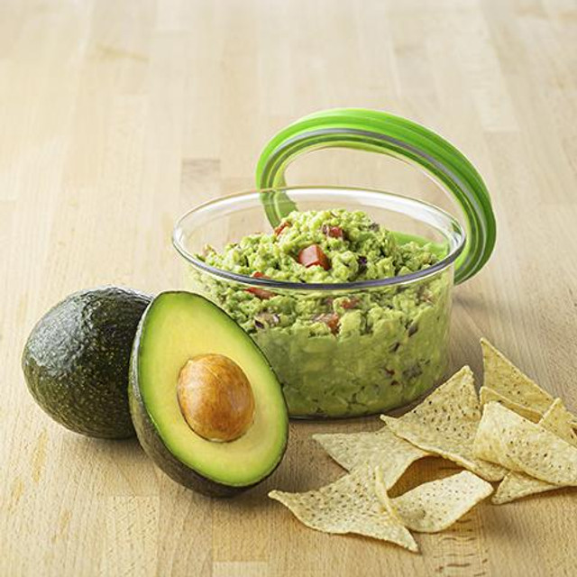 https://cdn11.bigcommerce.com/s-59xg43cj3a/images/stencil/640w/products/14800/16895/progressive-progressive-prokeeper-2-cup-fresh-guacamole-keeper-40392-20081002610848_2000x__04365.1.jpg