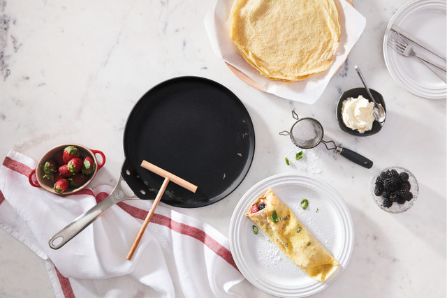 Staub Cast Iron - Fry Pans/ Skillets 11-Inch, Traditional Deep Skillet, Cherry