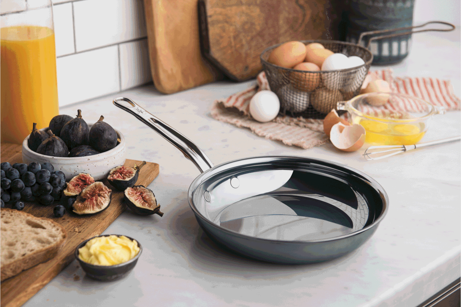 調理器具 Hestan NanoBond Skillet M (11inch/28cm) mrc-frypan-lifestyle-