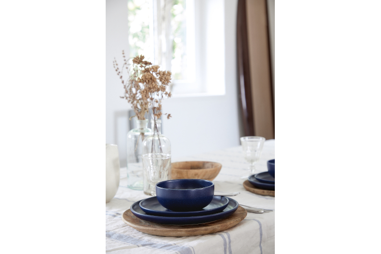 Casafina Pacifica 12 Piece Dinnerware Set with Cereal Bowl Blueberry