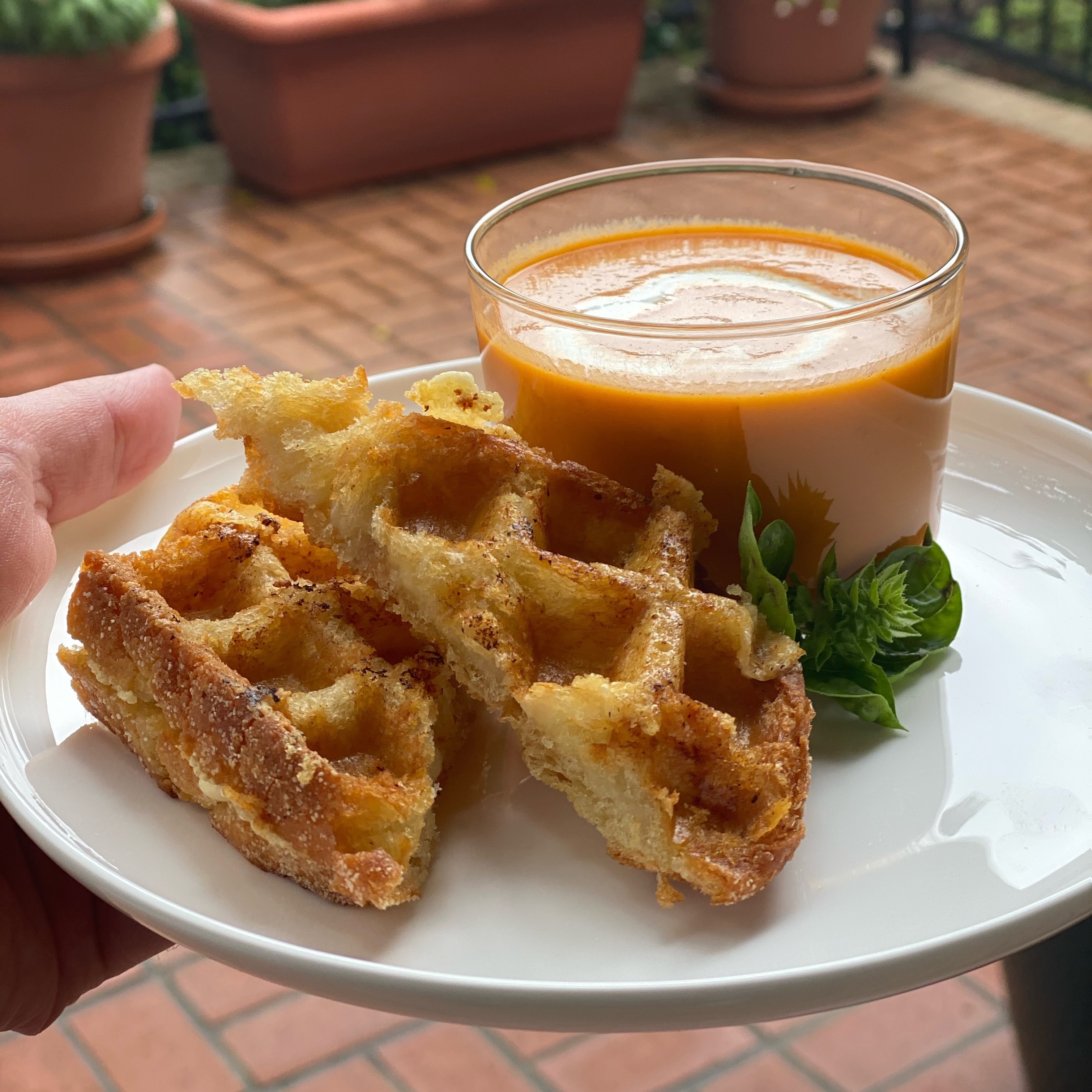 grilled-cheese-tomato-soup