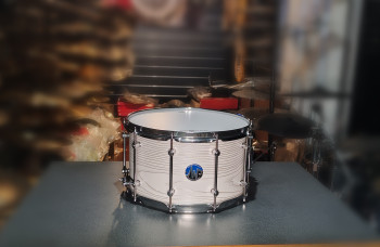 AkustikWorks-Custom Drum Series -  White Lumber Finish 8"x14" Snare