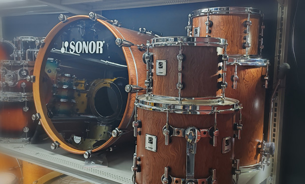 SONOR Designer series  African Bubinga Finish - 10", 12" Racktom, 14",16" FloorTom ,  , and 24" Bass Drum (18" x 16" Can be used as a smaller BassDrum )