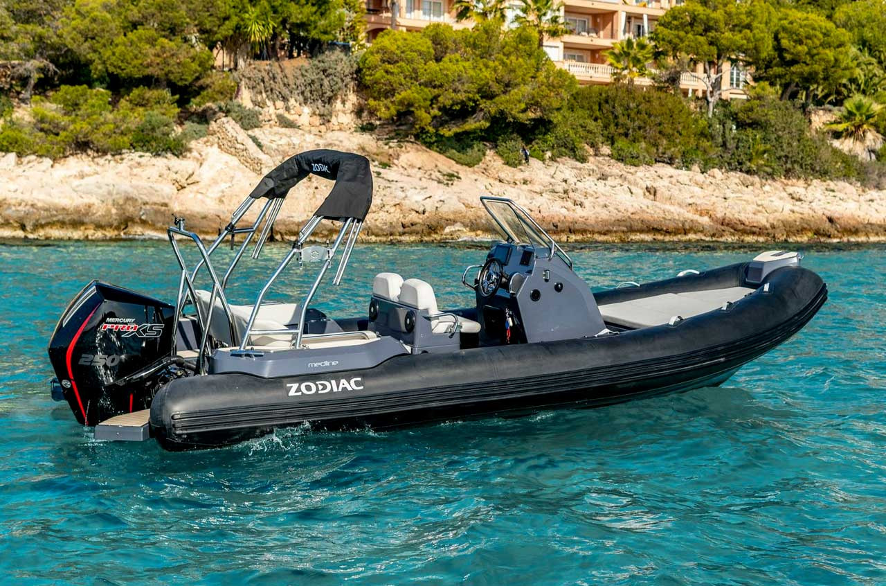 Zodiac Medline 6.8 Console RIB | Premium 22' Family & Sport Boat