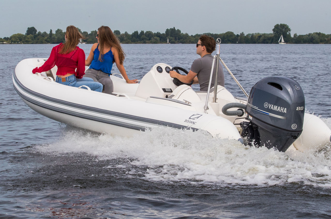 Zodiac Yachtline 490 Console RIB with Yamaha 90hp Outboard at Boat