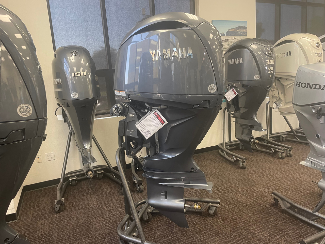 Yamaha F200XSA DEC Outboard | Scratch & Dent | 0364