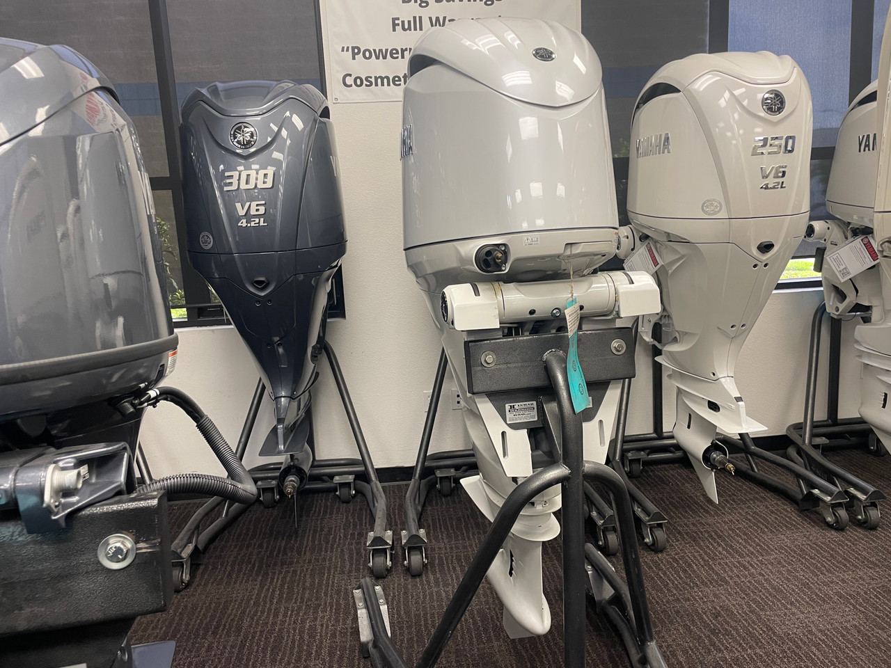 Yamaha F200XSA2 White DEC Outboard | Scratch & Dent | 1381