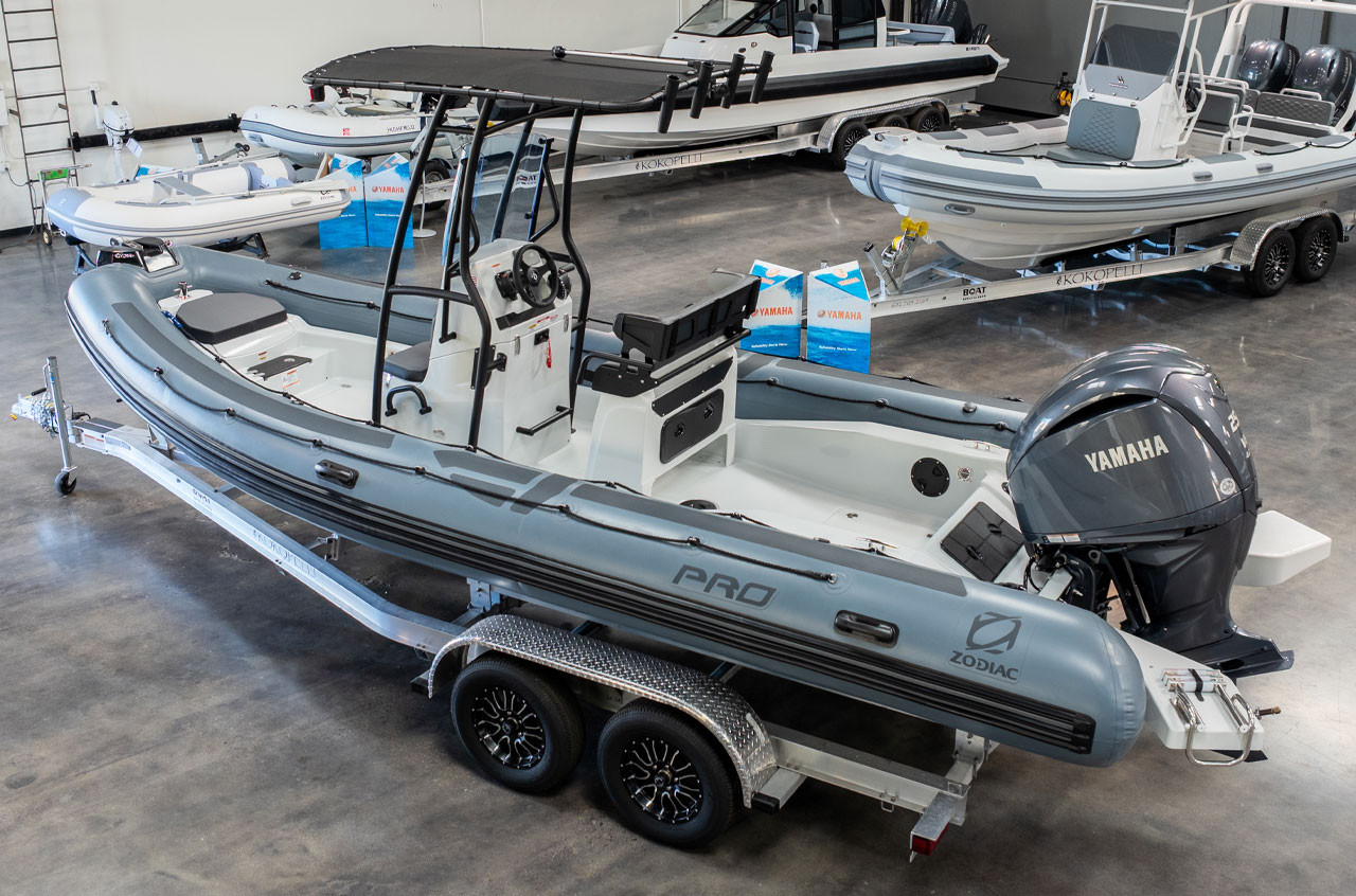 Zodiac Pro 7 Console RIB with T-Top | Yamaha 250hp Outboard