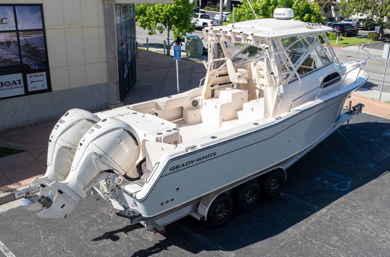 1 of 2151 Grady-White Marlin 300 | Coastal Fog Blue | Twin Yamaha
