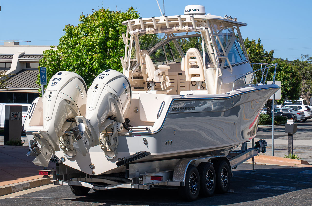 1 of 2151 Grady-White Marlin 300 | Coastal Fog Blue | Twin Yamaha