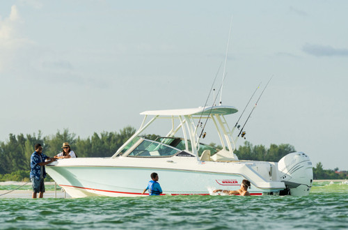 Boston Whaler 240 Vantage with Mercury Outboard on the water.