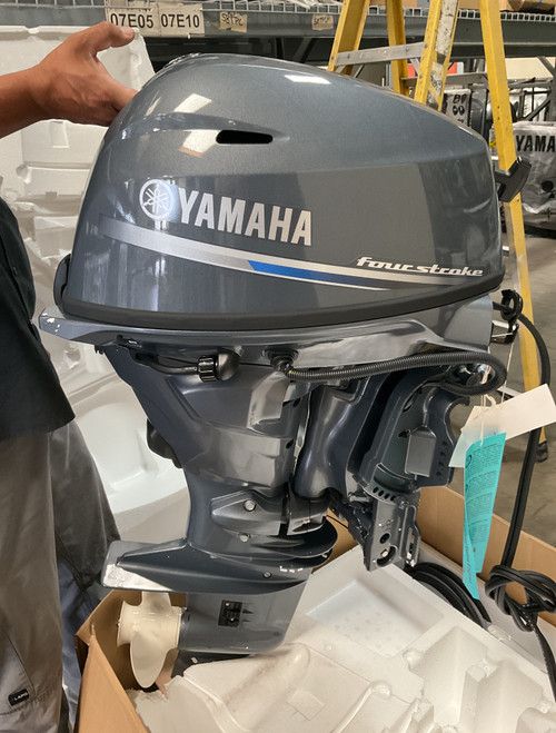 Yamaha 25 HP Scratch & Dent