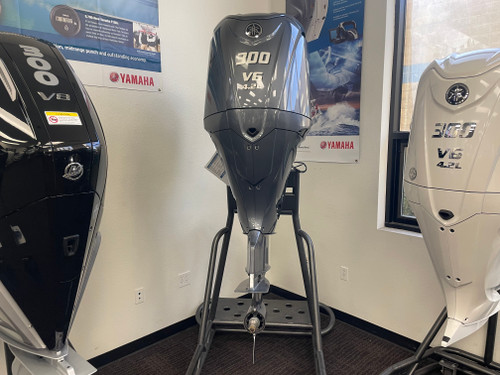 Yamaha 300 HP DEC Scratch & Dent
