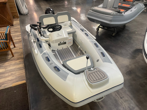 Highfield Classic Console 310FCT with a 20hp Outboard in Light Grey