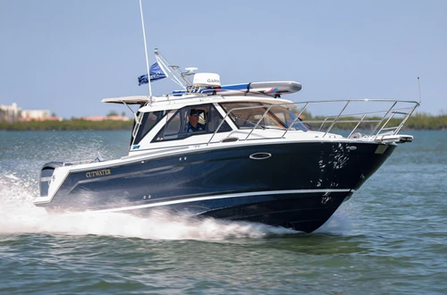 Cutwater 248 Coupe Fiberglass Boat with Yamaha 250hp Outboard Motor.