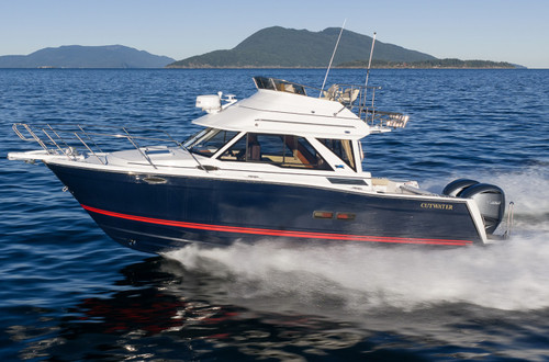 Cutwater 308 Command Bridge with Twin Yamaha 300hp Outboards.