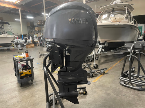 Yamaha 150hp Outboard | Remote Mechanical, 25" Shaft | F150XD Scratch & Dent