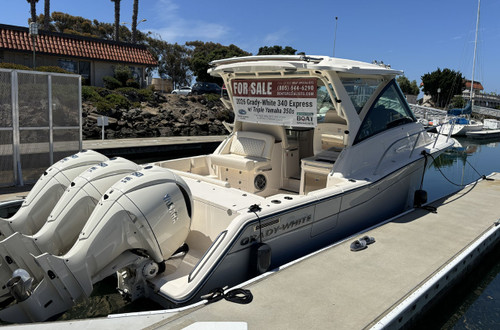 Grady-White Express 340 Cabin | Triple Yamaha 350hp Outboards | J620