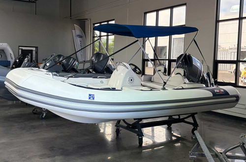 Pre-Owned Avon SeaSport 490 with Yamaha 90hp Outboard.