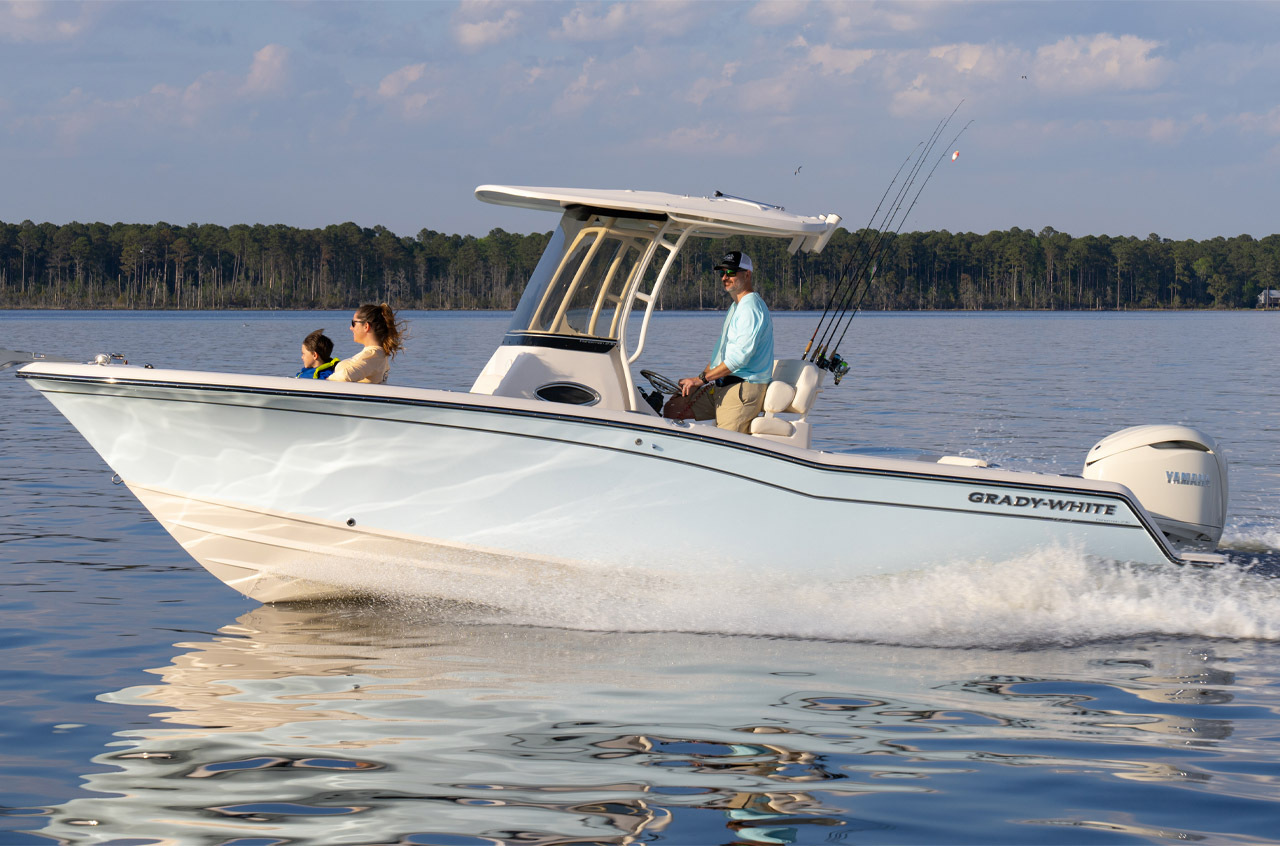 Grady-White Fisherman 236 in action.