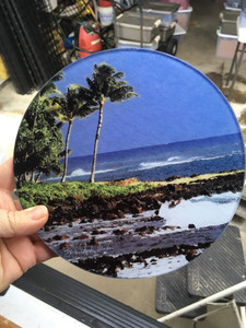 Round Glass Cutting Board - Hawaiian Beach - 8 in diameter (small)