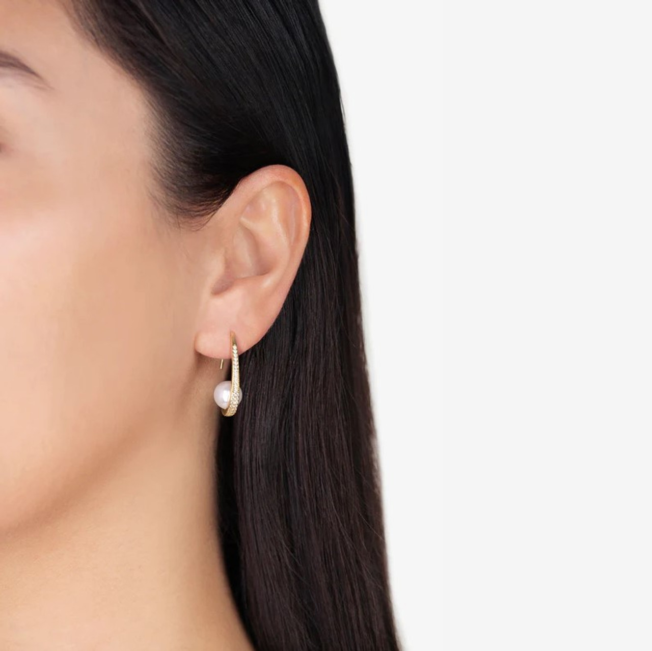 SHASHI シャシ Michelle Earring 人気 ピアス ゴールド SHASHI Michelle Pearl Earrings | Gage Diamonds