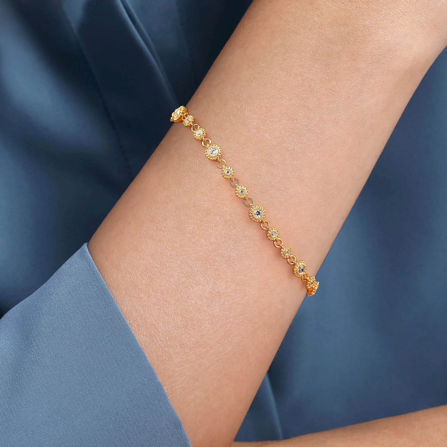 14K Yellow Gold Diamond Bujukan Tennis Bracelet