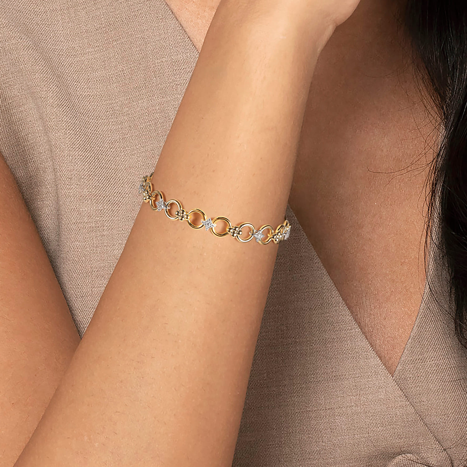 14K White & Yellow Gold Bujukan Diamond and Hollow Link Chain Bracelet