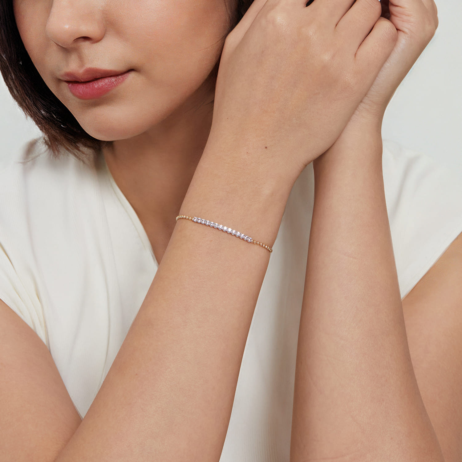 Chain Bracelet Bar 14K White and Yellow Gold White Sapphire Bujukan