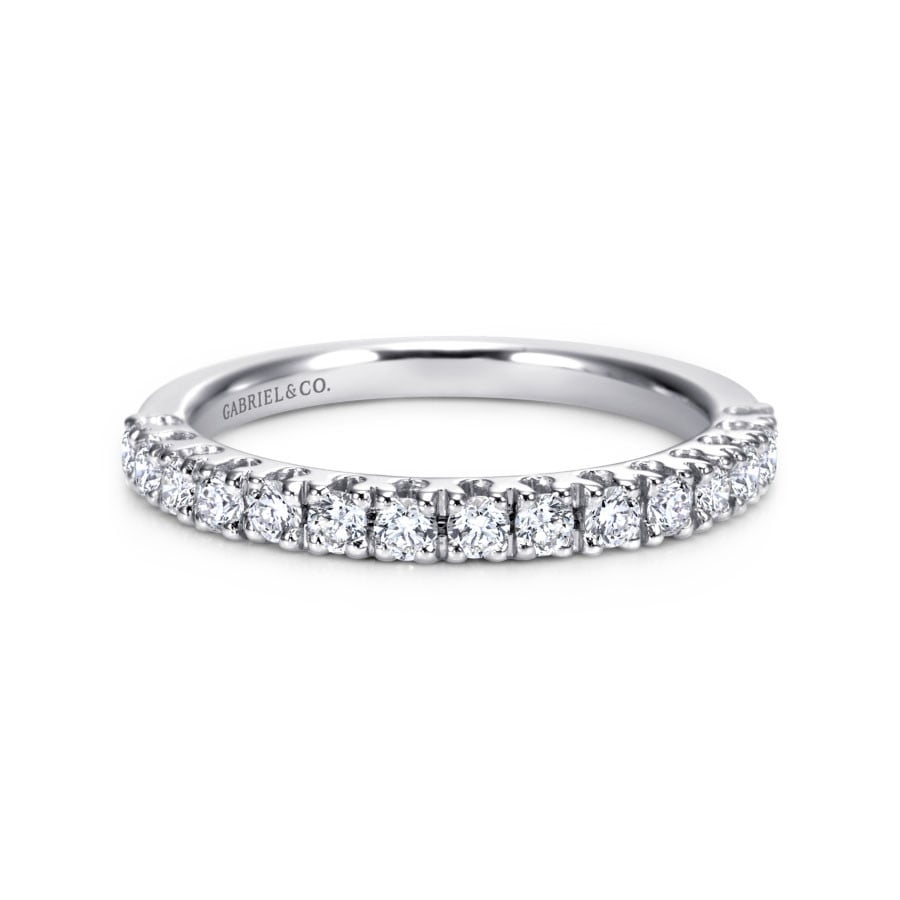 14K white gold prong-set diamond wedding ring