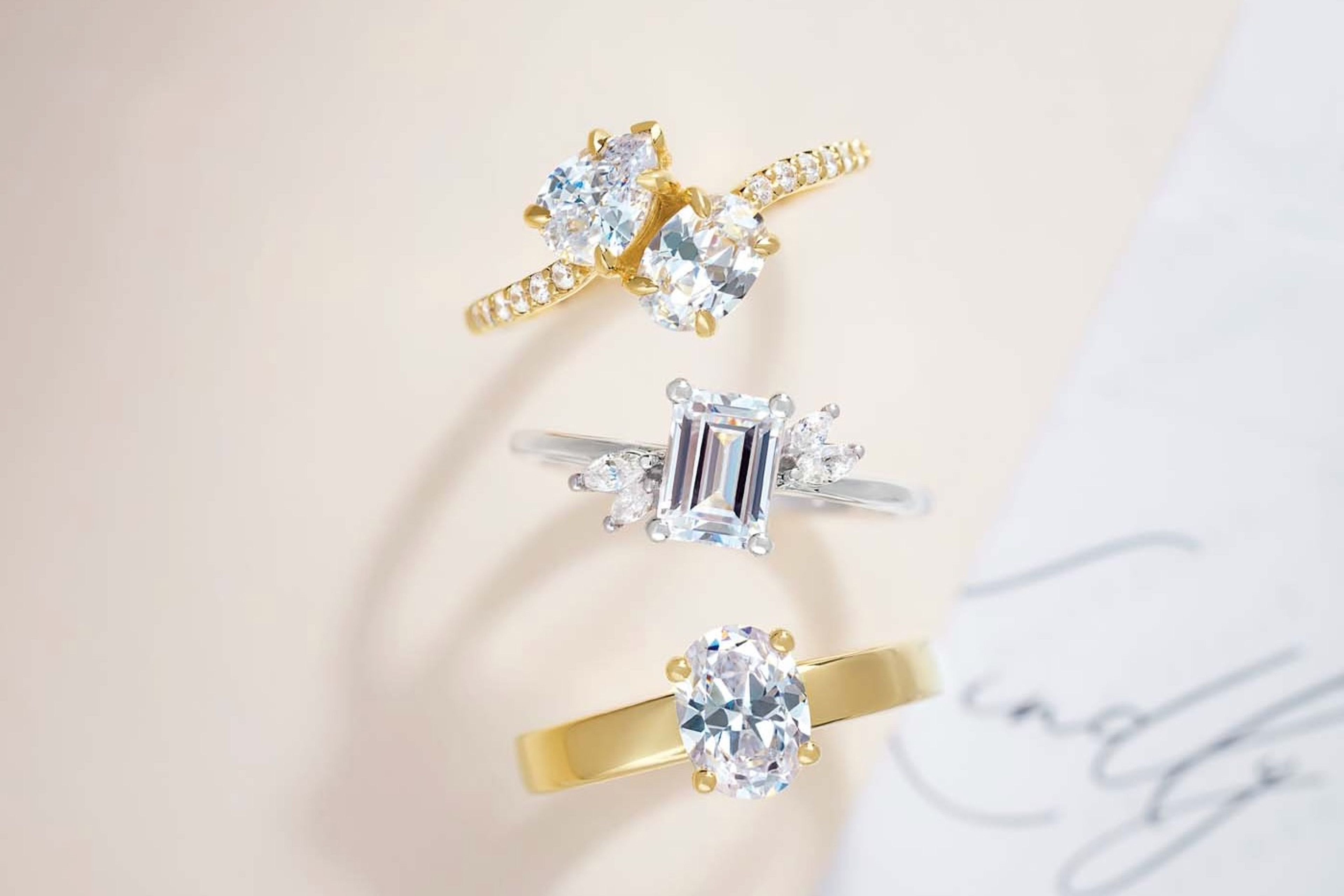 Diamonds & Dreams: Unveiling the Latest Engagement Ring Trends