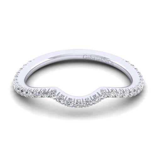 curved pave diamond wedding ring