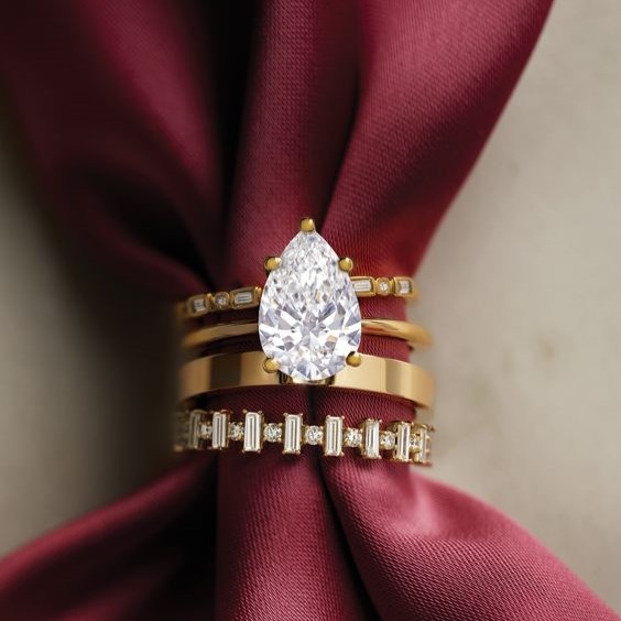 TOP ENGAGEMENT RINGS