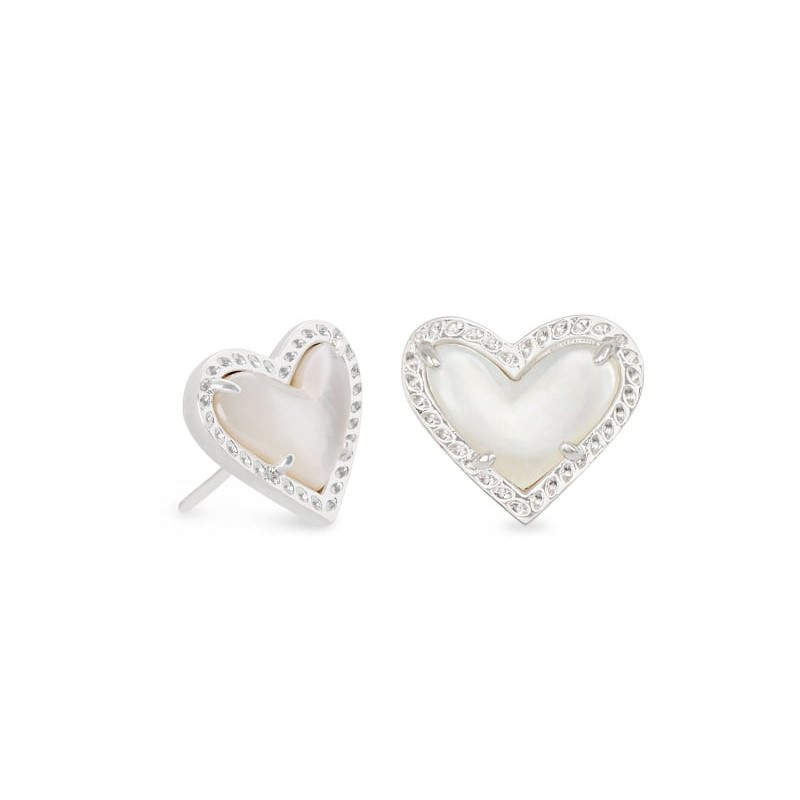 kenda scott ari heart studd earrings in ivory mother of pearl