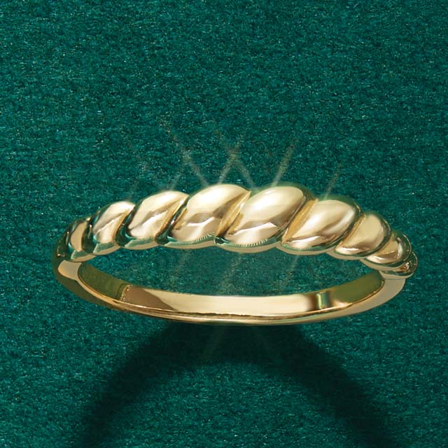 Le Petit Croissant 14K Gold Ring