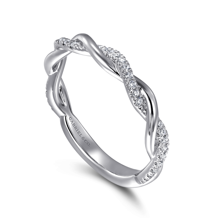Ama Twisted Diamond Wedding Ring (1/8 TCW)