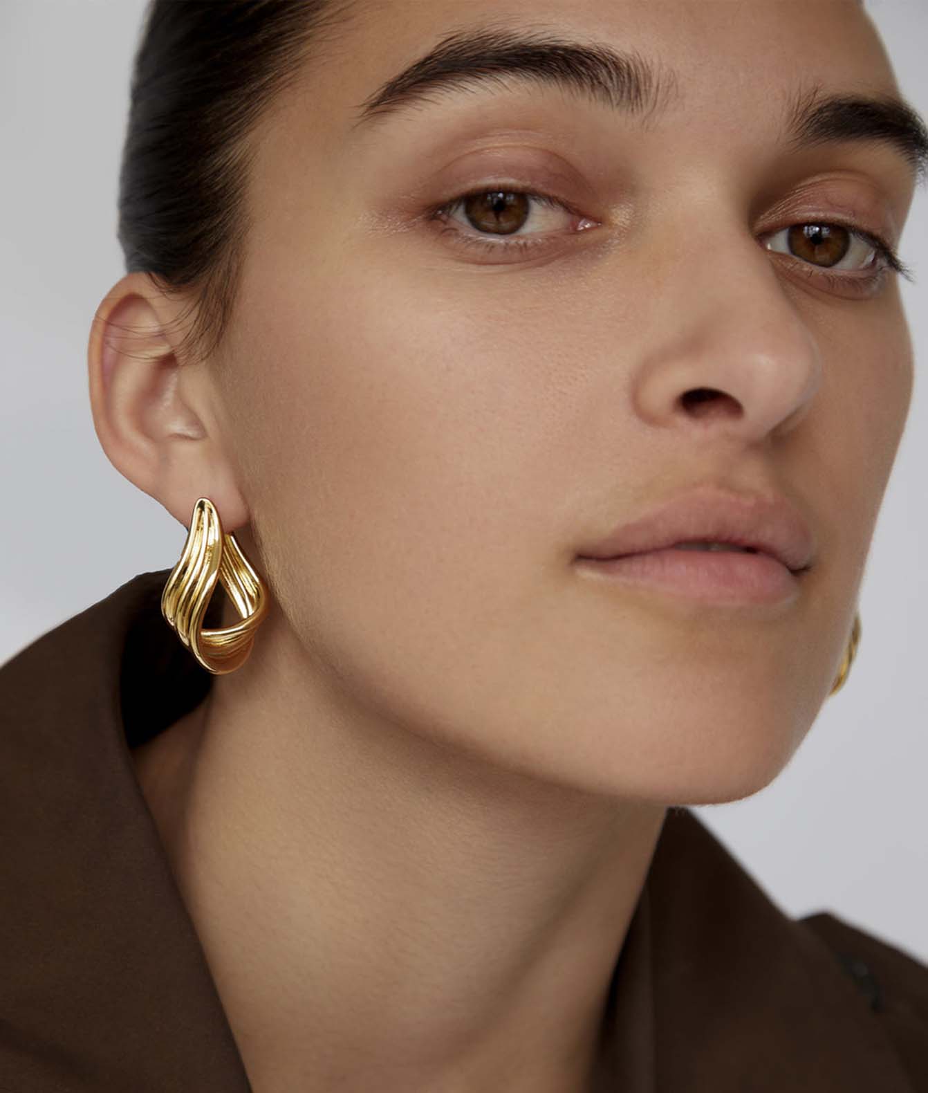 SHASHI Gold Lynx Earrings
