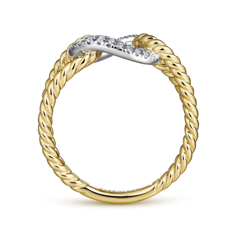 14K gold twisted rope ring with pave diamond link
