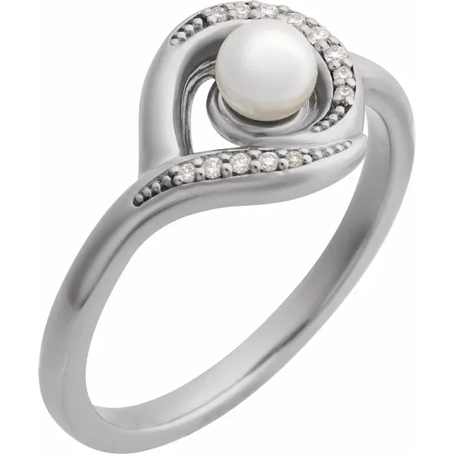 Cultured Akoya Pearl & Natural Diamond Ring