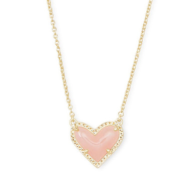 Kendra Scott Ari Heart Pendant Necklace in Gold Rose Quartz