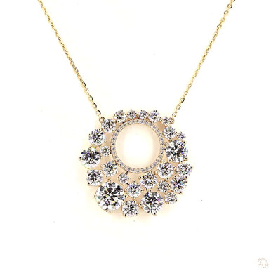 Graduated Circle Lab Grown Diamond Pendant Necklace