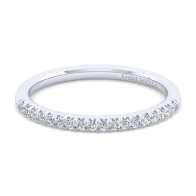Kelly Straight Pave Diamond Wedding Ring (1/6 TCW)