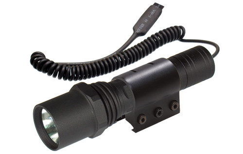 95 LUMEN COMBAT XENON LIGHT W/ INTEGRAL MOUNT for $29.99 at MiR Tactical