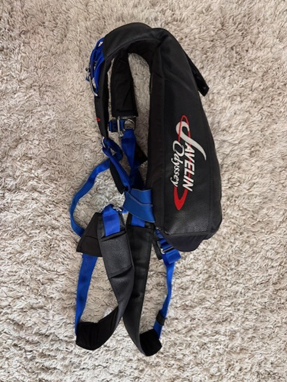 Javelin	J1K-21772	DOM:11/2001 with Main and Reserve