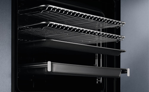 Electrolux 60cm Built-In Pyroytic Oven with SteamCrisp EVEP6818BF