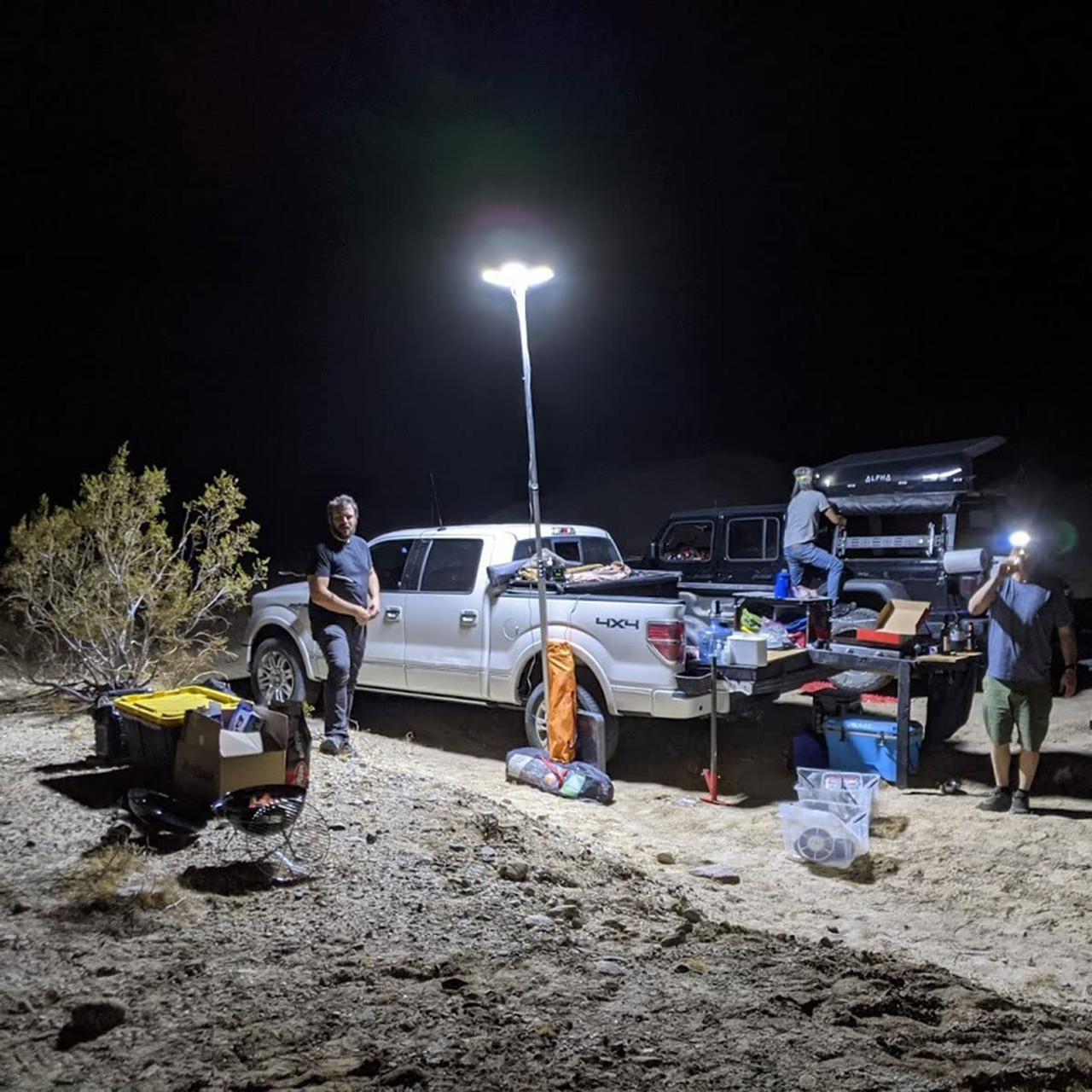 Portable Camp Light: Bright Illumination for the Outdoors